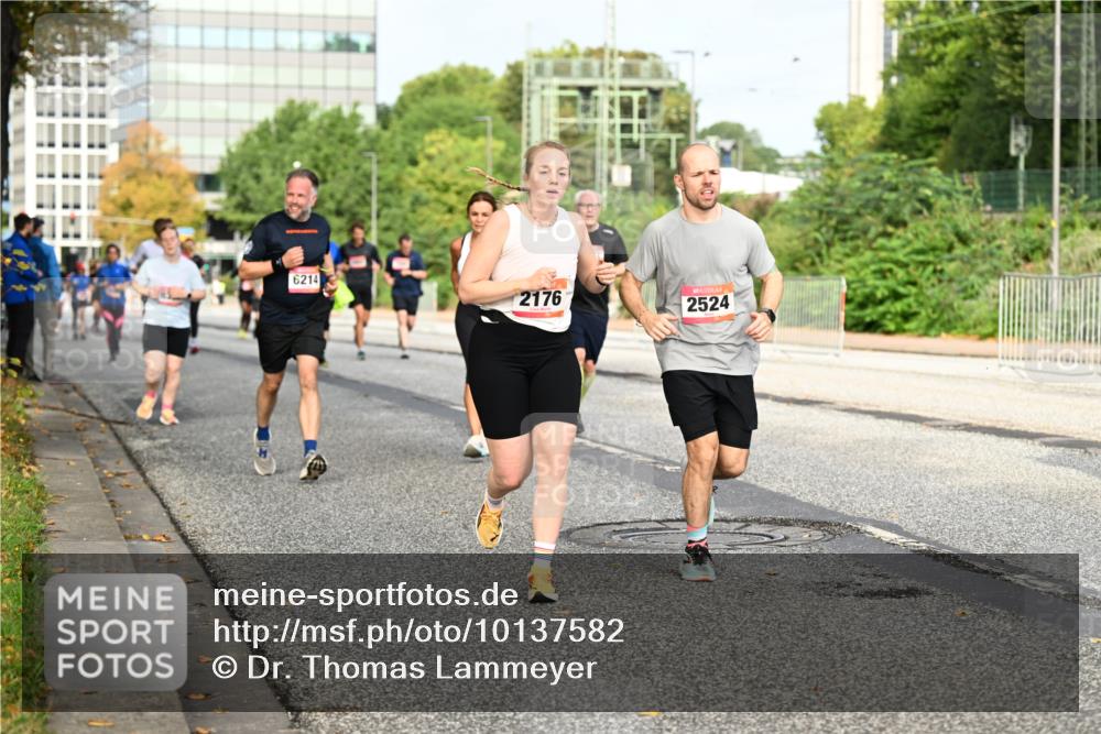 06.09.2026 - CURREX Alsterlauf Dr. Thomas Lammeyer http://msf.ph/oto/10137582 06.09.2026 10:03:19 Laufen 6214, 2176, 2524 meine-sportfotos.de