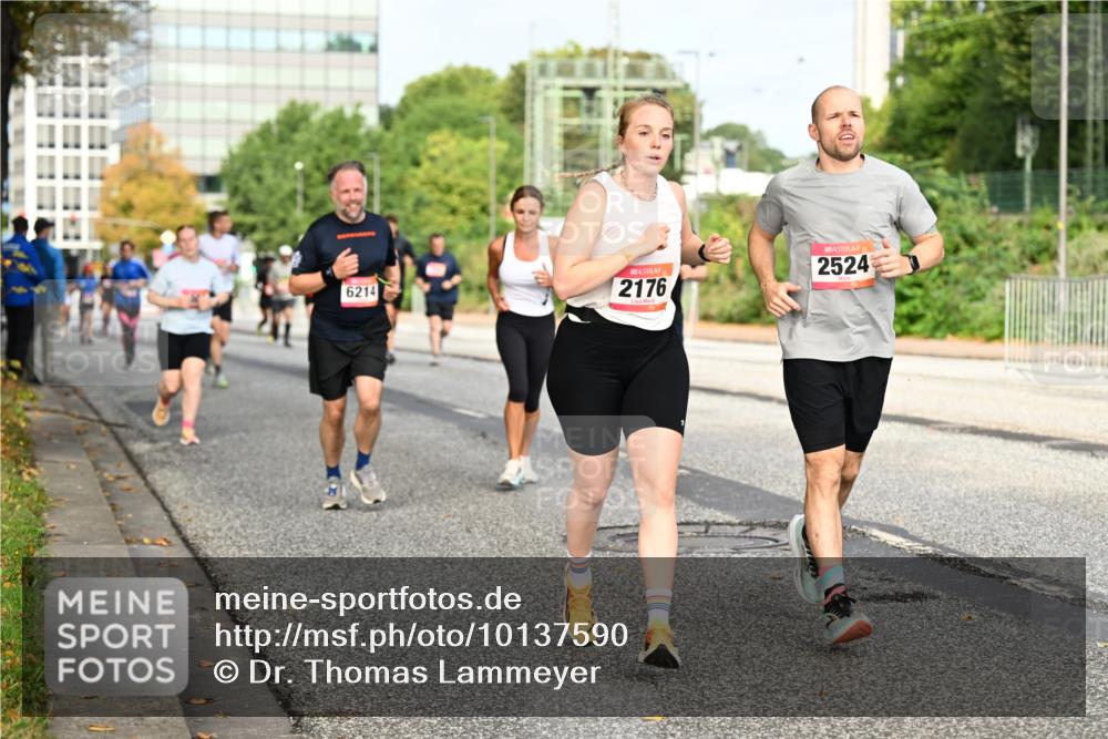 06.09.2026 - CURREX Alsterlauf Dr. Thomas Lammeyer http://msf.ph/oto/10137590 06.09.2026 10:03:20 Laufen 6214, 2176, 2524 meine-sportfotos.de