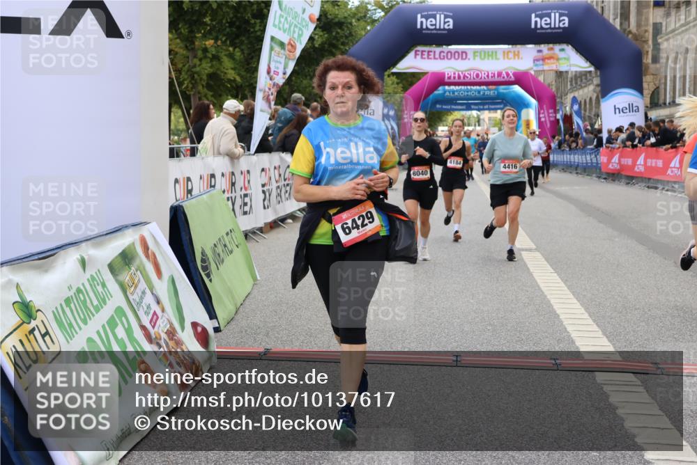 06.09.2026 - CURREX Alsterlauf Strokosch-Dieckow http://msf.ph/oto/10137617 06.09.2026 10:13:44 Ziel 2596, 2941, 3168, 3467, 4184, 4416, 5938, 6348, 6429, 8040 meine-sportfotos.de