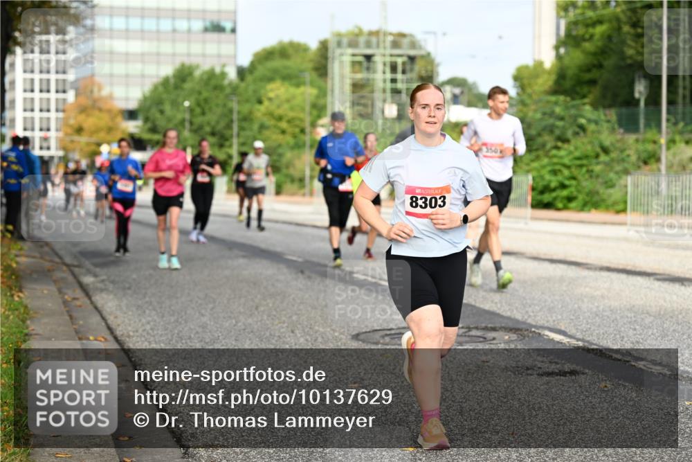 06.09.2026 - CURREX Alsterlauf Dr. Thomas Lammeyer http://msf.ph/oto/10137629 06.09.2026 10:03:24 Laufen 8303, 350 meine-sportfotos.de