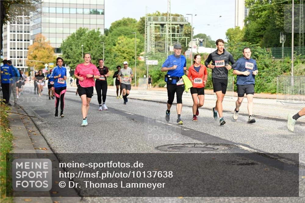 06.09.2026 - CURREX Alsterlauf Dr. Thomas Lammeyer http://msf.ph/oto/10137638 06.09.2026 10:03:25 Laufen 4900, 2355, 5261, 4515, 5091, 3502, 3500 meine-sportfotos.de