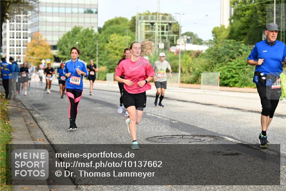 06.09.2026 - CURREX Alsterlauf Dr. Thomas Lammeyer http://msf.ph/oto/10137662 06.09.2026 10:03:28 Laufen 5261, 2515 meine-sportfotos.de
