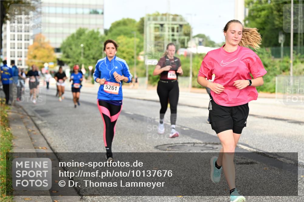 06.09.2026 - CURREX Alsterlauf Dr. Thomas Lammeyer http://msf.ph/oto/10137676 06.09.2026 10:03:29 Laufen 5261, 450 meine-sportfotos.de