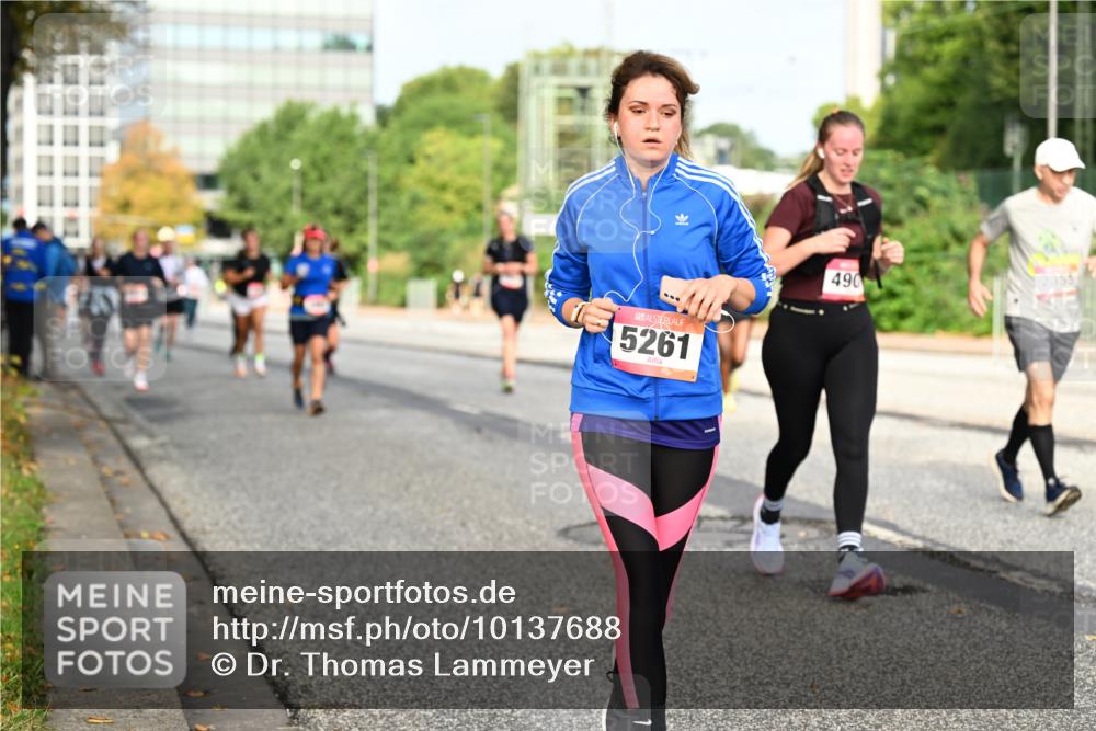 06.09.2026 - CURREX Alsterlauf Dr. Thomas Lammeyer http://msf.ph/oto/10137688 06.09.2026 10:03:31 Laufen 5261, 490 meine-sportfotos.de