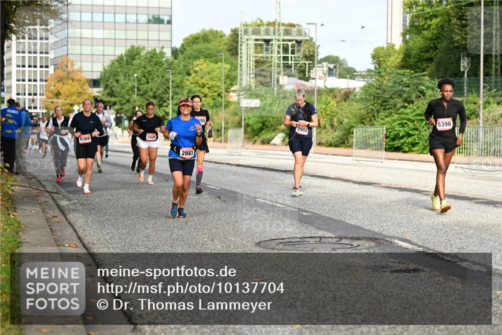 06.09.2026 - CURREX Alsterlauf Dr. Thomas Lammeyer http://msf.ph/oto/10137704 06.09.2026 10:03:33 Laufen 6368, 2430, 2883, 285, 2903, 5396 meine-sportfotos.de