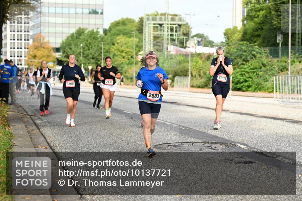 06.09.2026 - CURREX Alsterlauf Dr. Thomas Lammeyer http://msf.ph/oto/10137721 06.09.2026 10:03:34 Laufen 2430, 6368, 2883, 2903 meine-sportfotos.de