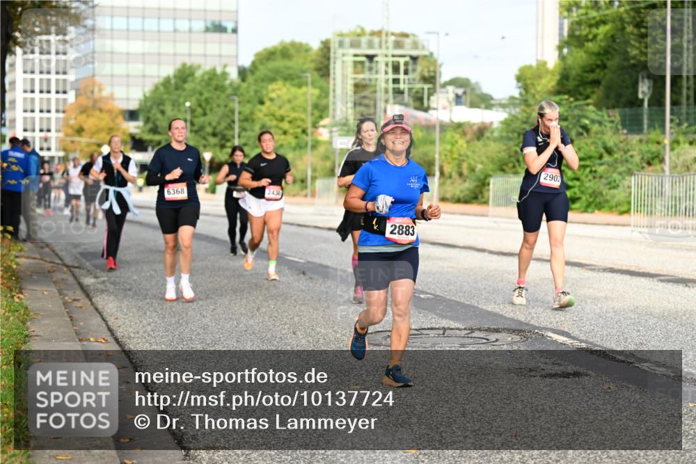 06.09.2026 - CURREX Alsterlauf Dr. Thomas Lammeyer http://msf.ph/oto/10137724 06.09.2026 10:03:35 Laufen 6368, 2430, 2883, 2903 meine-sportfotos.de