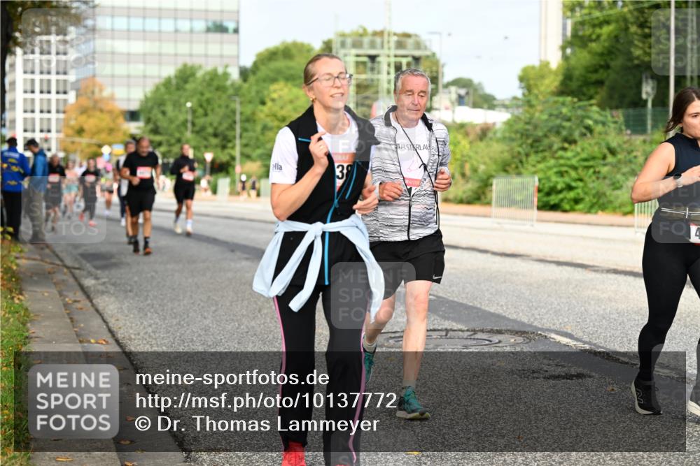 06.09.2026 - CURREX Alsterlauf Dr. Thomas Lammeyer http://msf.ph/oto/10137772 06.09.2026 10:03:40 Laufen 38, 14 meine-sportfotos.de