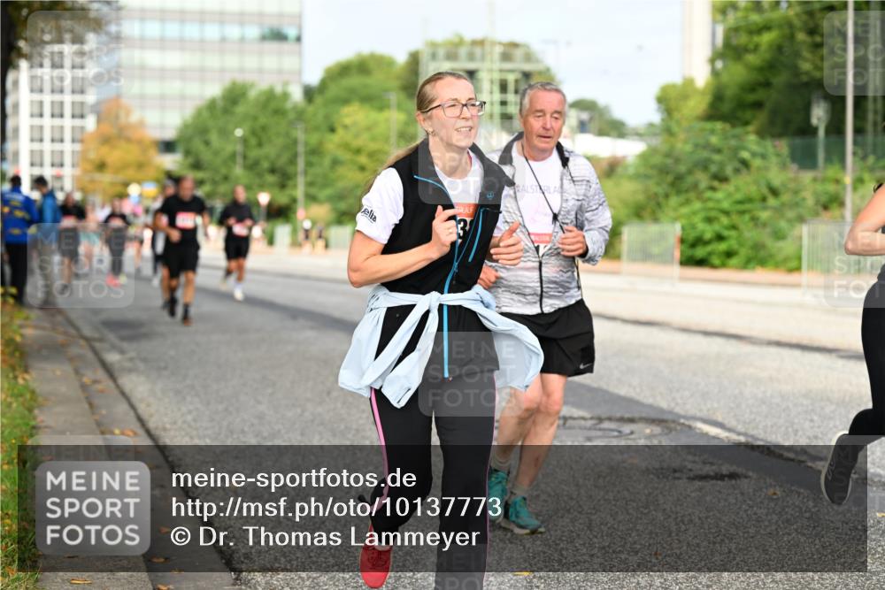 06.09.2026 - CURREX Alsterlauf Dr. Thomas Lammeyer http://msf.ph/oto/10137773 06.09.2026 10:03:40 Laufen 3 meine-sportfotos.de