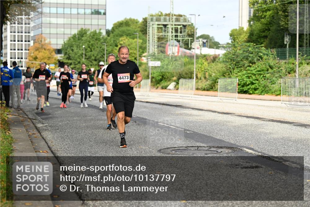 06.09.2026 - CURREX Alsterlauf Dr. Thomas Lammeyer http://msf.ph/oto/10137797 06.09.2026 10:03:44 Laufen 2155, 2016, 4473, 614 meine-sportfotos.de