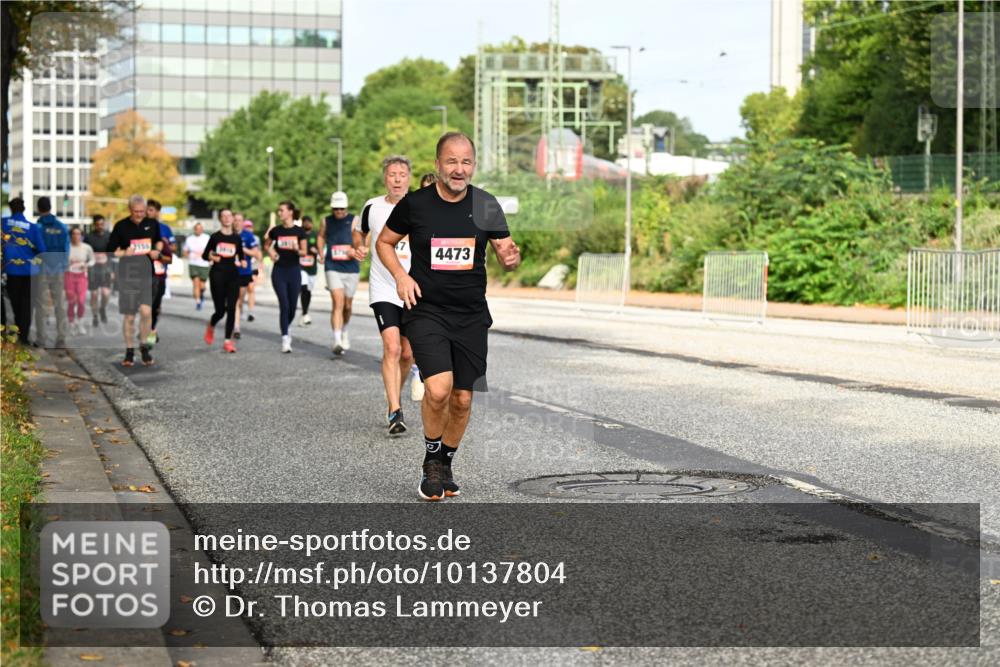 06.09.2026 - CURREX Alsterlauf Dr. Thomas Lammeyer http://msf.ph/oto/10137804 06.09.2026 10:03:45 Laufen 4473 meine-sportfotos.de