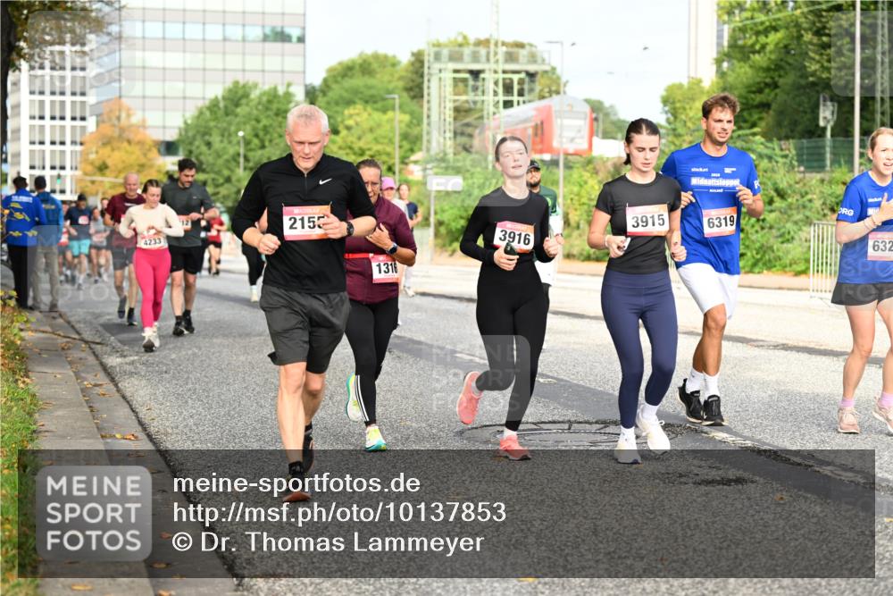 06.09.2026 - CURREX Alsterlauf Dr. Thomas Lammeyer http://msf.ph/oto/10137853 06.09.2026 10:03:51 Laufen 4233, 12, 215, 1316, 3916, 3915, 6319, 632 meine-sportfotos.de