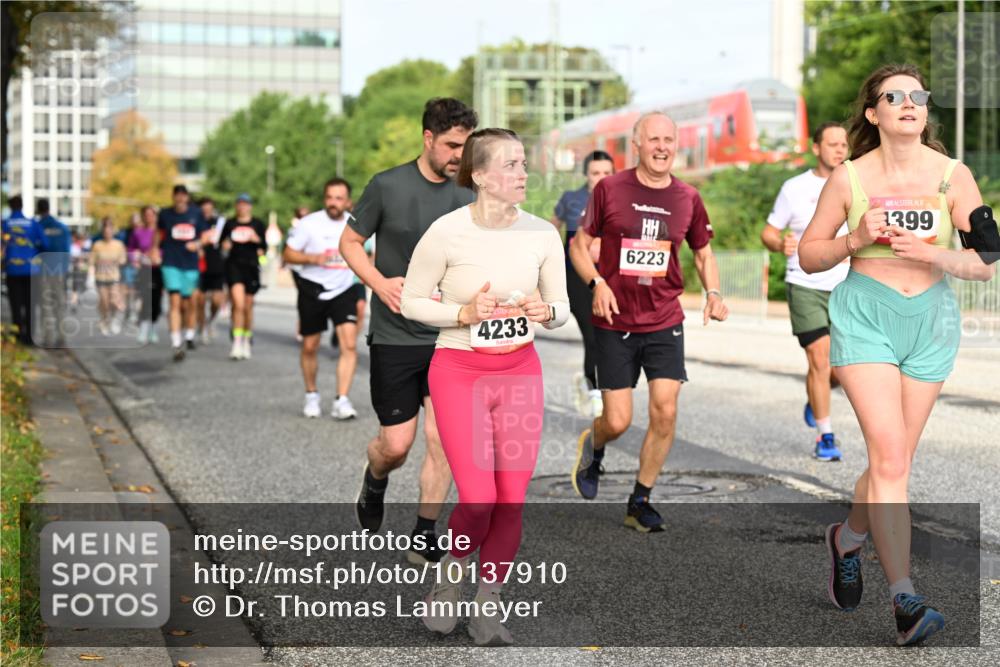 06.09.2026 - CURREX Alsterlauf Dr. Thomas Lammeyer http://msf.ph/oto/10137910 06.09.2026 10:03:57 Laufen 4233, 6223, 1399 meine-sportfotos.de