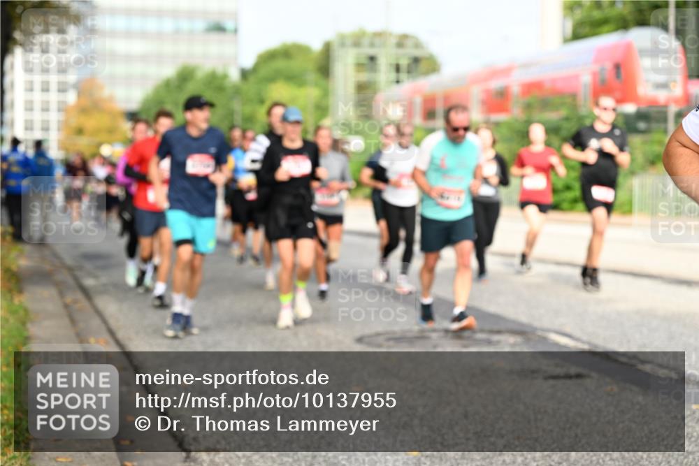 06.09.2026 - CURREX Alsterlauf Dr. Thomas Lammeyer http://msf.ph/oto/10137955 06.09.2026 10:04:02 Laufen  meine-sportfotos.de