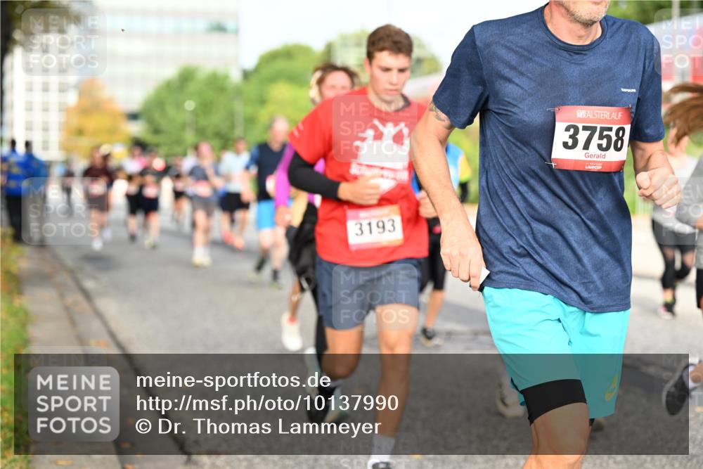 06.09.2026 - CURREX Alsterlauf Dr. Thomas Lammeyer http://msf.ph/oto/10137990 06.09.2026 10:04:05 Laufen 3193, 3758 meine-sportfotos.de