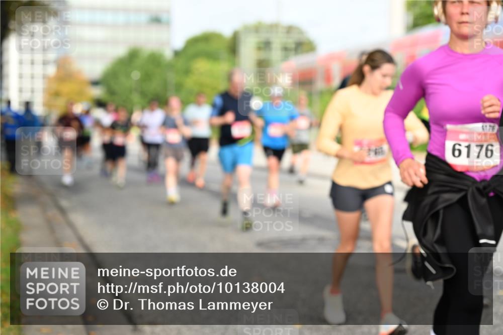 06.09.2026 - CURREX Alsterlauf Dr. Thomas Lammeyer http://msf.ph/oto/10138004 06.09.2026 10:04:06 Laufen 6176 meine-sportfotos.de