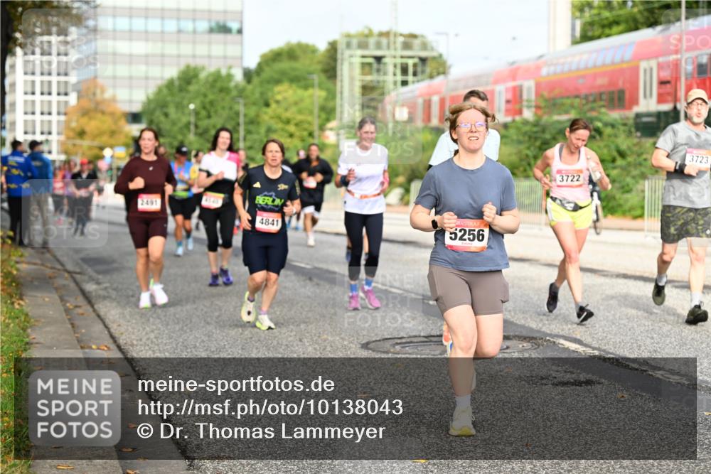 06.09.2026 - CURREX Alsterlauf Dr. Thomas Lammeyer http://msf.ph/oto/10138043 06.09.2026 10:04:09 Laufen 0, 5256, 2491, 4841, 3722, 3723 meine-sportfotos.de