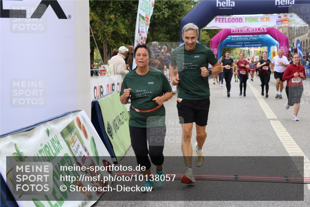 06.09.2026 - CURREX Alsterlauf Strokosch-Dieckow http://msf.ph/oto/10138057 06.09.2026 10:14:08 Ziel 2800, 2866, 2867, 3494, 3992, 3993, 4109, 4253, 4398, 4595, 4596, 4981, 5506, 5715, 6289 meine-sportfotos.de