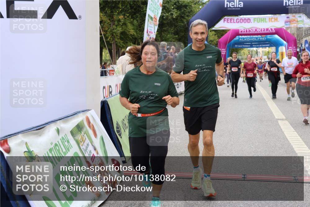06.09.2026 - CURREX Alsterlauf Strokosch-Dieckow http://msf.ph/oto/10138082 06.09.2026 10:14:08 Ziel 2800, 2866, 2867, 3494, 3992, 3993, 4109, 4253, 4398, 4595, 4596, 4981, 5506, 5715, 6289 meine-sportfotos.de