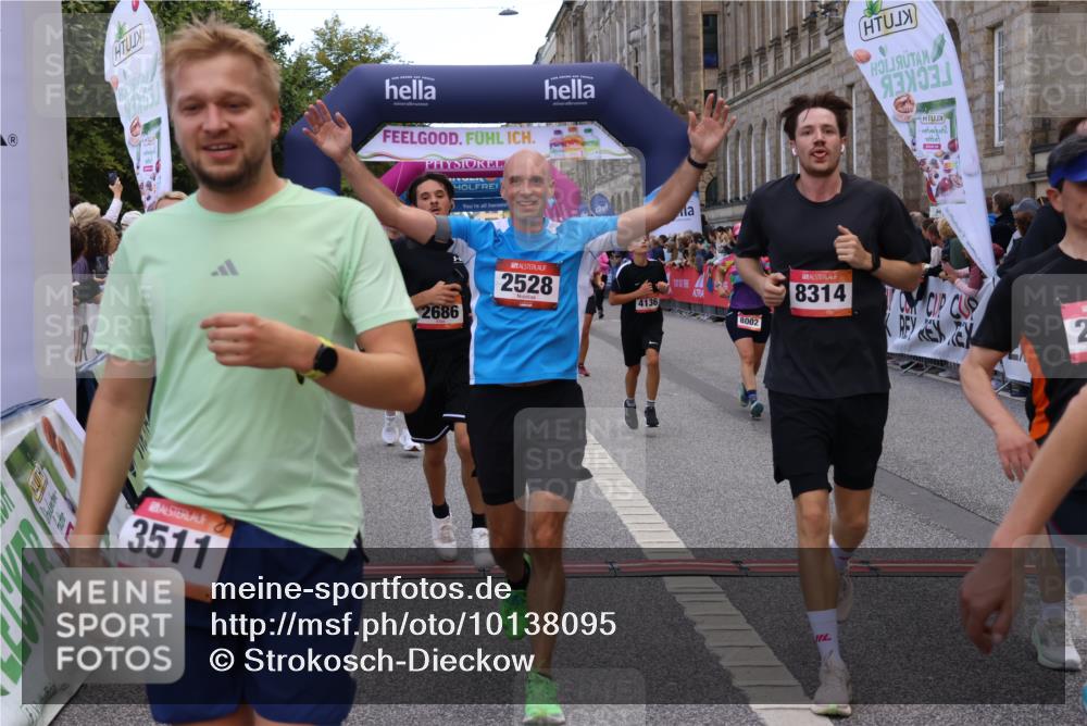 06.09.2026 - CURREX Alsterlauf Strokosch-Dieckow http://msf.ph/oto/10138095 06.09.2026 10:00:07 Ziel 2136, 2300, 2528, 2686, 2743, 2947, 3179, 3268, 3294, 3364, 3511, 4136, 4180, 4237, 4407, 4424, 5472, 5501, 5738, 5741, 5823, 6254, 8002, 8023, 8035, 8314 meine-sportfotos.de