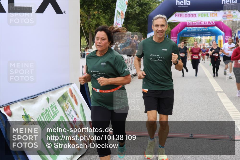 06.09.2026 - CURREX Alsterlauf Strokosch-Dieckow http://msf.ph/oto/10138109 06.09.2026 10:14:08 Ziel 2800, 2866, 2867, 3494, 3992, 3993, 4109, 4253, 4398, 4595, 4596, 4981, 5506, 5715, 6289 meine-sportfotos.de