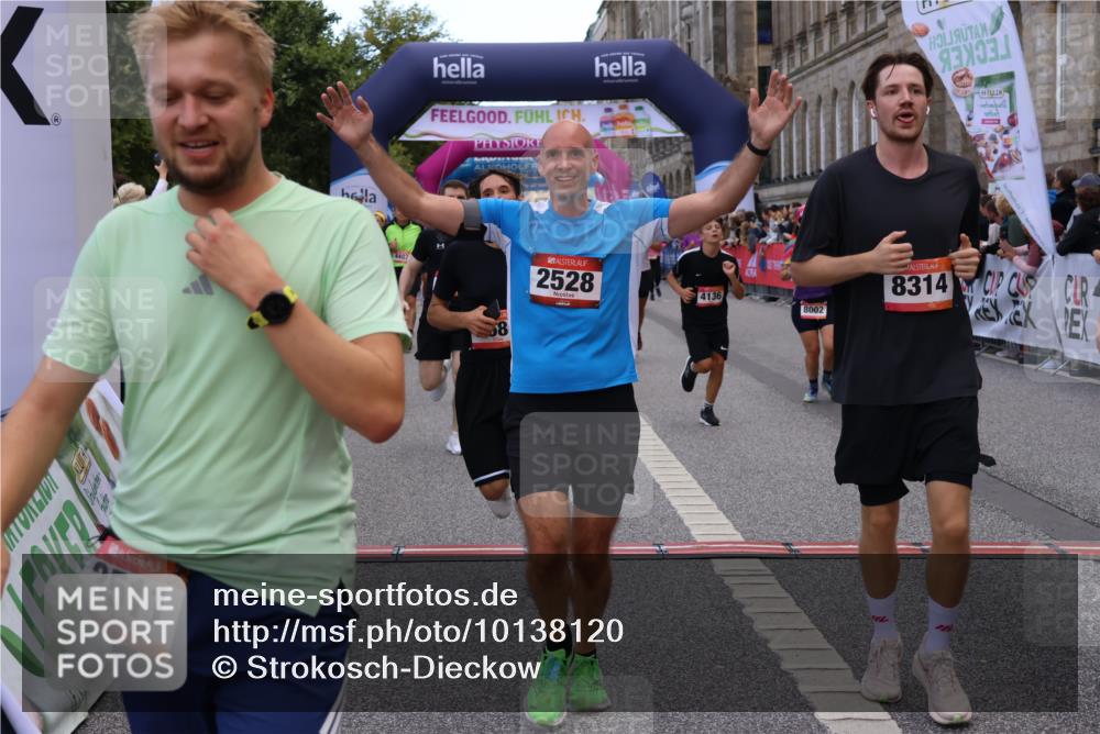 06.09.2026 - CURREX Alsterlauf Strokosch-Dieckow http://msf.ph/oto/10138120 06.09.2026 10:00:07 Ziel 2136, 2300, 2528, 2686, 2743, 2947, 3179, 3268, 3294, 3364, 3511, 4136, 4180, 4237, 4407, 4424, 5472, 5501, 5738, 5741, 5823, 6254, 8002, 8023, 8035, 8314 meine-sportfotos.de