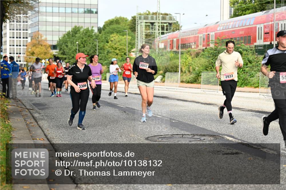 06.09.2026 - CURREX Alsterlauf Dr. Thomas Lammeyer http://msf.ph/oto/10138132 06.09.2026 10:04:17 Laufen 3309, 2390, 4169, 3082, 2933, 55 meine-sportfotos.de