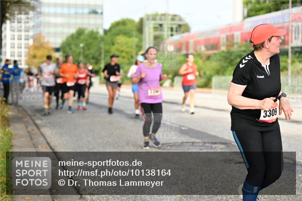 06.09.2026 - CURREX Alsterlauf Dr. Thomas Lammeyer http://msf.ph/oto/10138164 06.09.2026 10:04:21 Laufen 3309 meine-sportfotos.de