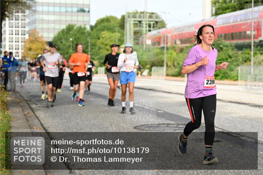 06.09.2026 - CURREX Alsterlauf Dr. Thomas Lammeyer http://msf.ph/oto/10138179 06.09.2026 10:04:22 Laufen 12, 4590, 2390 meine-sportfotos.de