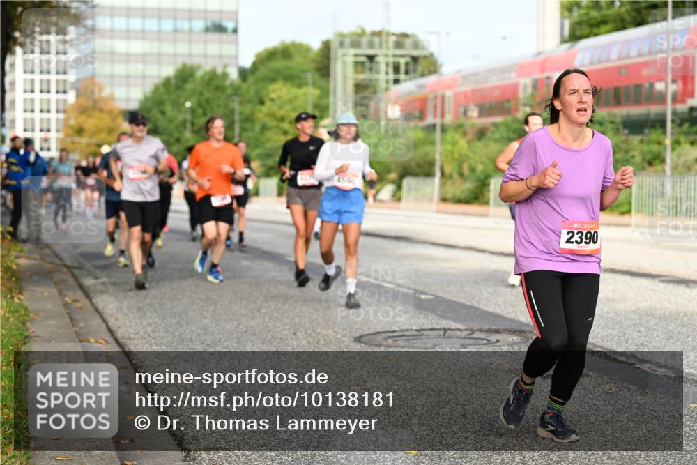 06.09.2026 - CURREX Alsterlauf Dr. Thomas Lammeyer http://msf.ph/oto/10138181 06.09.2026 10:04:22 Laufen 4590, 2390 meine-sportfotos.de