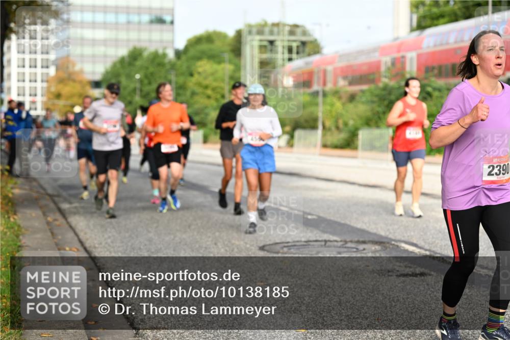 06.09.2026 - CURREX Alsterlauf Dr. Thomas Lammeyer http://msf.ph/oto/10138185 06.09.2026 10:04:23 Laufen 2390 meine-sportfotos.de