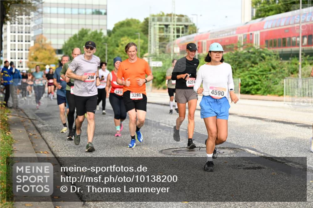 06.09.2026 - CURREX Alsterlauf Dr. Thomas Lammeyer http://msf.ph/oto/10138200 06.09.2026 10:04:24 Laufen 296, 5233, 3298, 4274, 50, 4590 meine-sportfotos.de