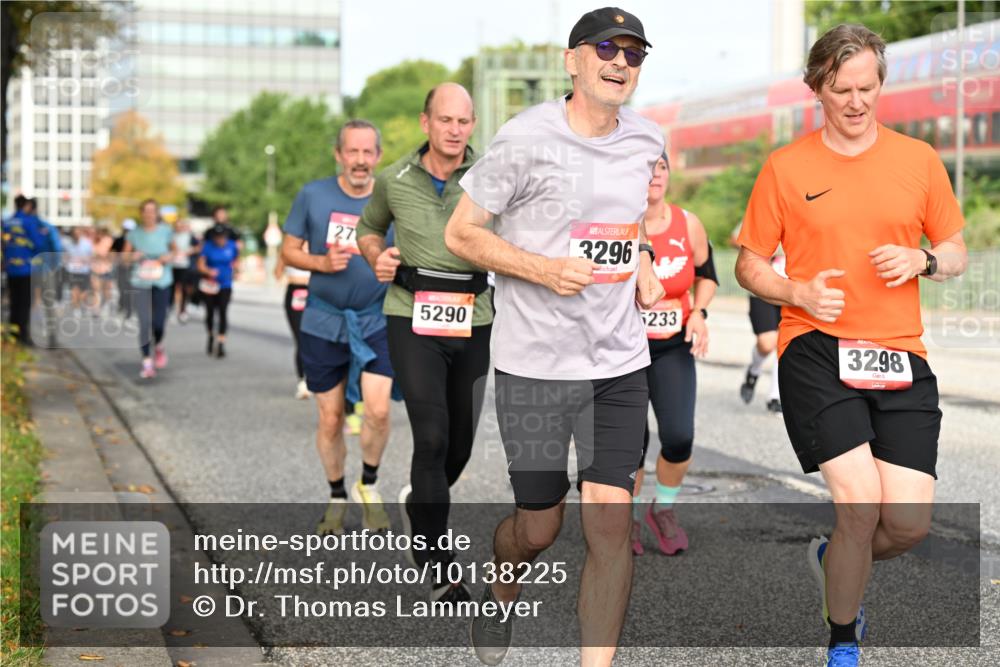 06.09.2026 - CURREX Alsterlauf Dr. Thomas Lammeyer http://msf.ph/oto/10138225 06.09.2026 10:04:26 Laufen 27, 5290, 3296, 233, 3298 meine-sportfotos.de