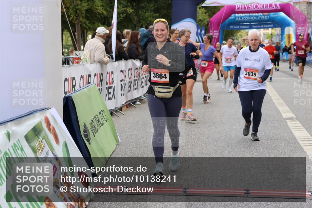 06.09.2026 - CURREX Alsterlauf Strokosch-Dieckow http://msf.ph/oto/10138241 06.09.2026 10:14:18 Ziel 2800, 3039, 3418, 3494, 3513, 3864, 3986, 4109, 4452, 4637, 5183, 5363, 5475, 5506, 6052 meine-sportfotos.de