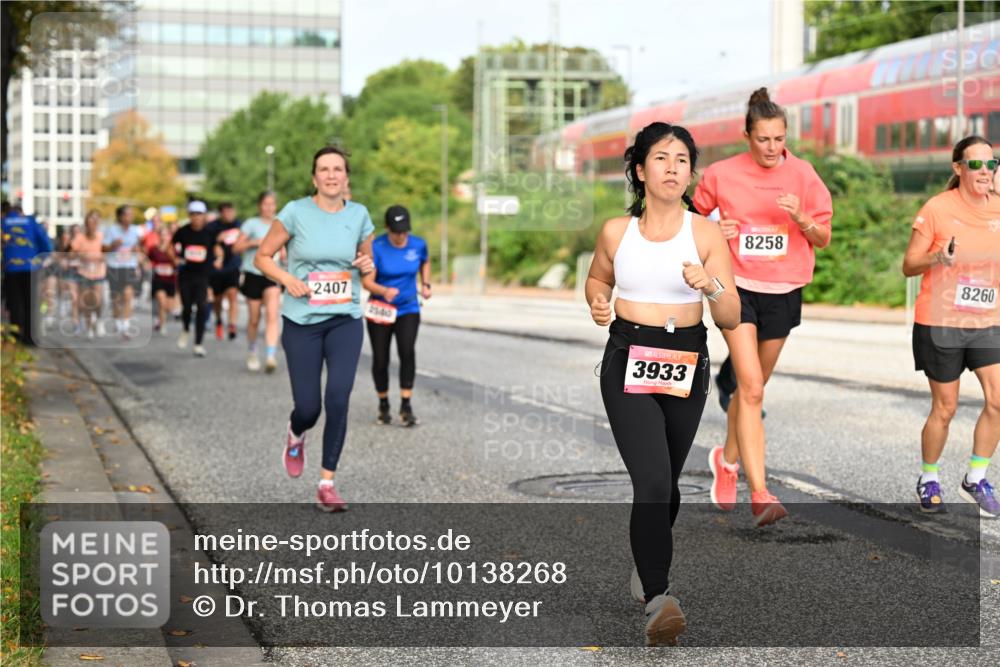 06.09.2026 - CURREX Alsterlauf Dr. Thomas Lammeyer http://msf.ph/oto/10138268 06.09.2026 10:04:30 Laufen 2407, 2540, 3933, 8258, 8260 meine-sportfotos.de