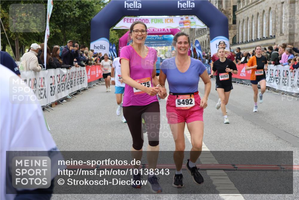 06.09.2026 - CURREX Alsterlauf Strokosch-Dieckow http://msf.ph/oto/10138343 06.09.2026 10:14:22 Ziel 3039, 3418, 3513, 3864, 3986, 4196, 4205, 4452, 4637, 5002, 5183, 5255, 5363, 5395, 5449, 5475, 6052 meine-sportfotos.de