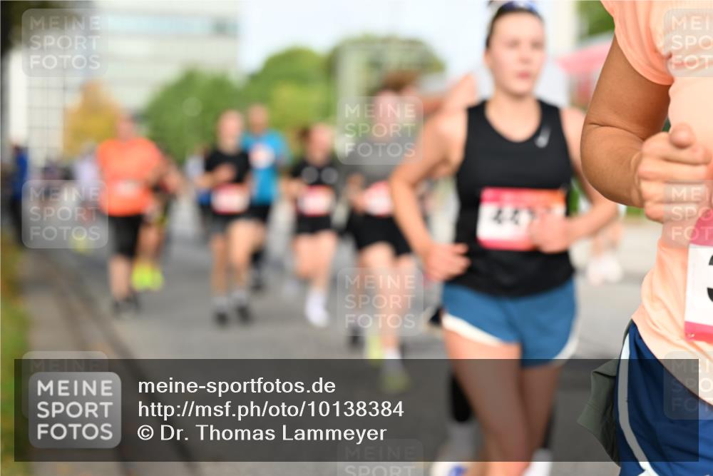06.09.2026 - CURREX Alsterlauf Dr. Thomas Lammeyer http://msf.ph/oto/10138384 06.09.2026 10:04:42 Laufen  meine-sportfotos.de