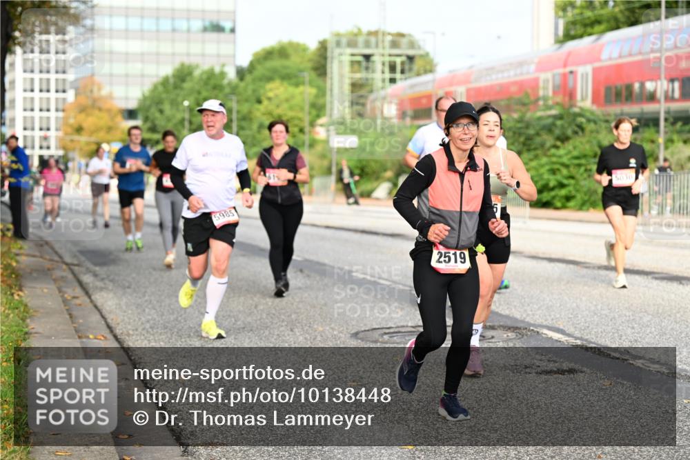 06.09.2026 - CURREX Alsterlauf Dr. Thomas Lammeyer http://msf.ph/oto/10138448 06.09.2026 10:04:48 Laufen 5985, 2519, 5030 meine-sportfotos.de