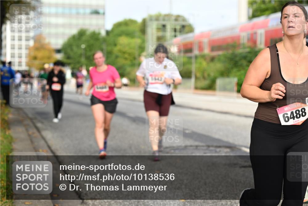 06.09.2026 - CURREX Alsterlauf Dr. Thomas Lammeyer http://msf.ph/oto/10138536 06.09.2026 10:04:58 Laufen 6488 meine-sportfotos.de