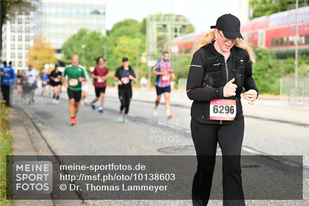 06.09.2026 - CURREX Alsterlauf Dr. Thomas Lammeyer http://msf.ph/oto/10138603 06.09.2026 10:05:04 Laufen 6296 meine-sportfotos.de