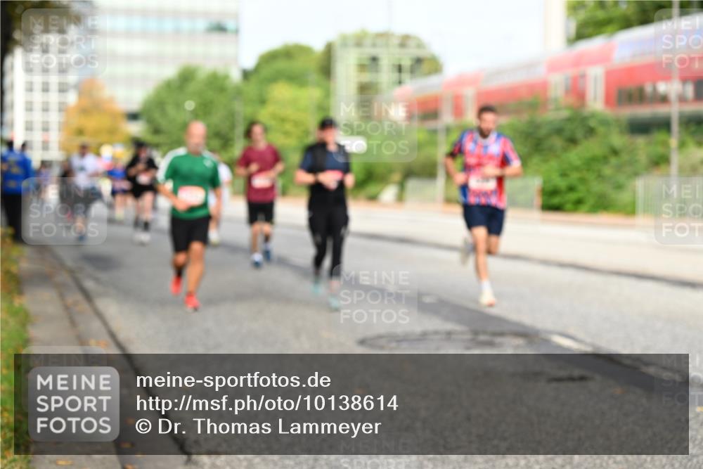 06.09.2026 - CURREX Alsterlauf Dr. Thomas Lammeyer http://msf.ph/oto/10138614 06.09.2026 10:05:05 Laufen  meine-sportfotos.de