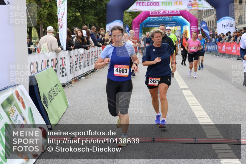 06.09.2026 - CURREX Alsterlauf Strokosch-Dieckow http://msf.ph/oto/10138639 06.09.2026 10:14:37 Ziel 2138, 2384, 2421, 2644, 3624, 3829, 3907, 4683, 5310, 5965, 6158, 6444 meine-sportfotos.de