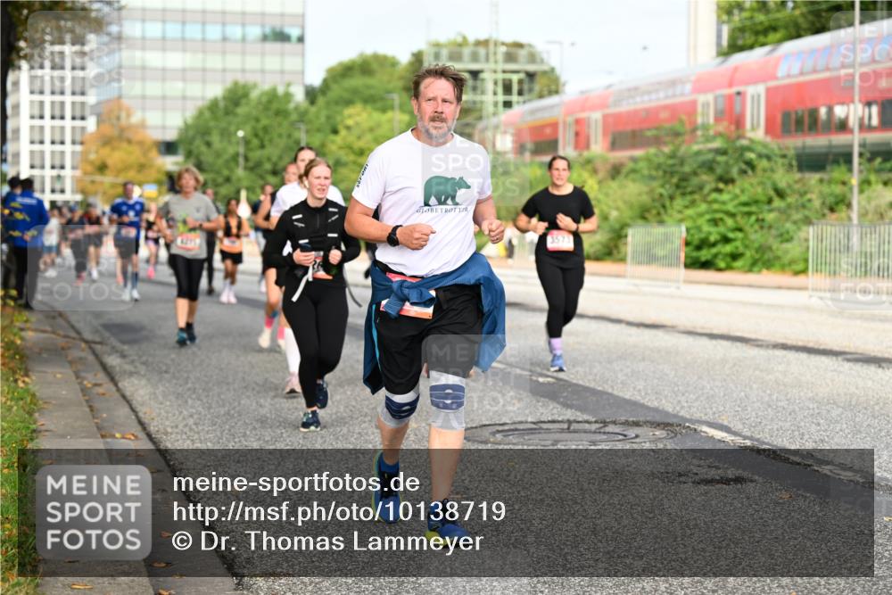 06.09.2026 - CURREX Alsterlauf Dr. Thomas Lammeyer http://msf.ph/oto/10138719 06.09.2026 10:05:14 Laufen 3573 meine-sportfotos.de