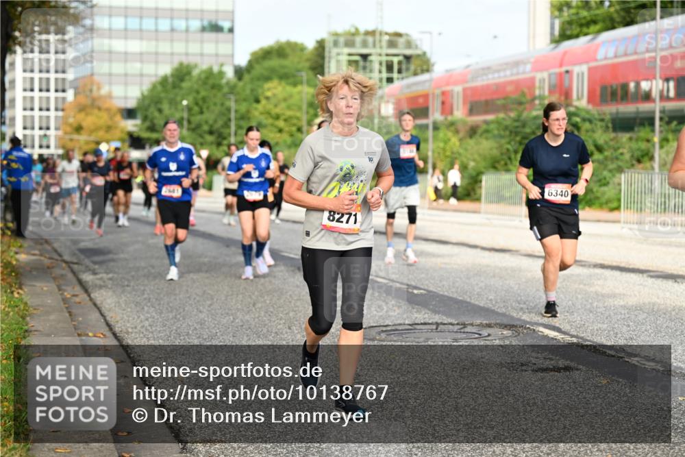 06.09.2026 - CURREX Alsterlauf Dr. Thomas Lammeyer http://msf.ph/oto/10138767 06.09.2026 10:05:19 Laufen 2641, 8271, 10, 6340 meine-sportfotos.de