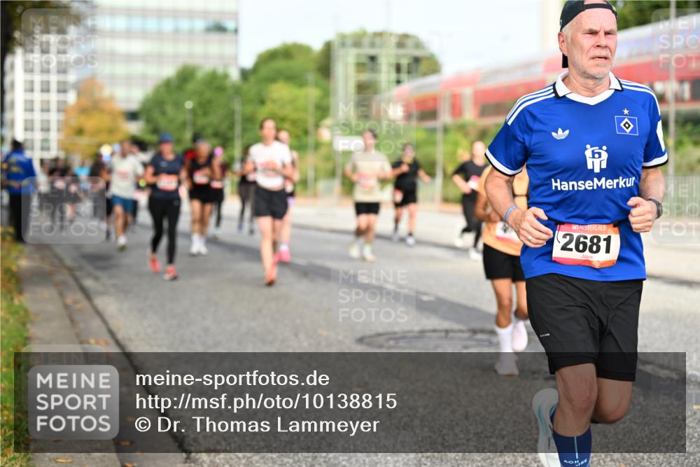 06.09.2026 - CURREX Alsterlauf Dr. Thomas Lammeyer http://msf.ph/oto/10138815 06.09.2026 10:05:24 Laufen 2681 meine-sportfotos.de