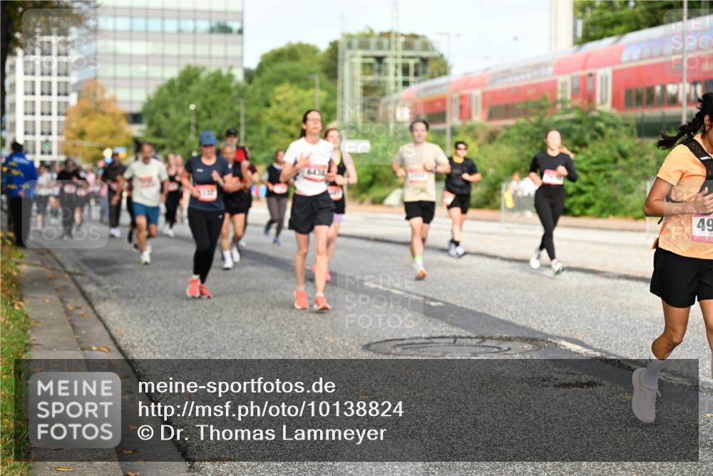 06.09.2026 - CURREX Alsterlauf Dr. Thomas Lammeyer http://msf.ph/oto/10138824 06.09.2026 10:05:24 Laufen 49 meine-sportfotos.de