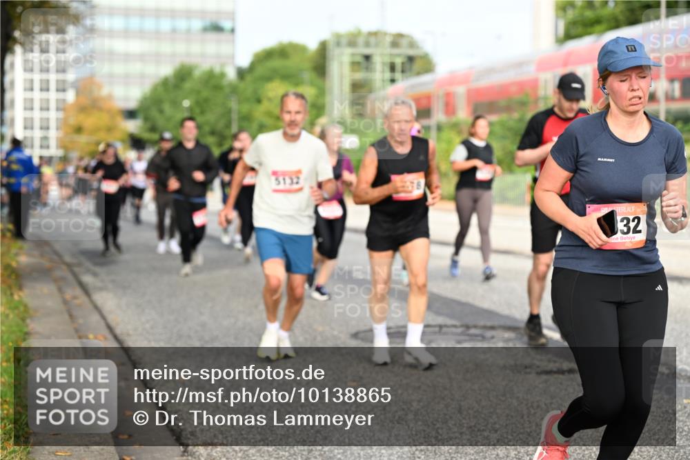 06.09.2026 - CURREX Alsterlauf Dr. Thomas Lammeyer http://msf.ph/oto/10138865 06.09.2026 10:05:29 Laufen 3132, 32 meine-sportfotos.de