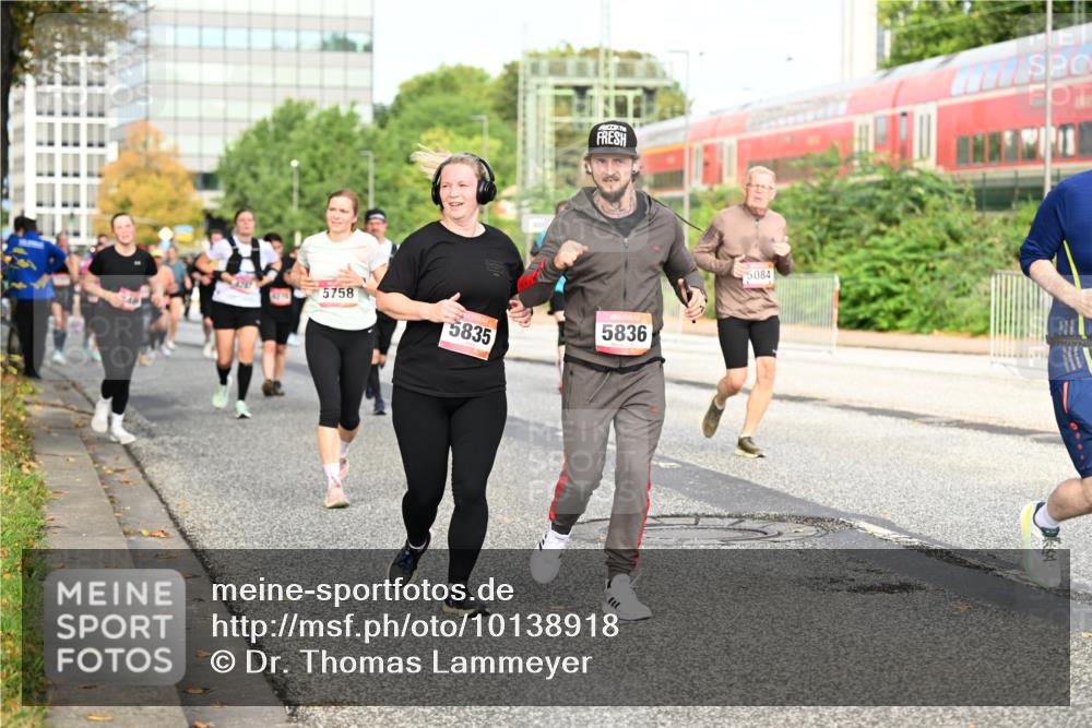 06.09.2026 - CURREX Alsterlauf Dr. Thomas Lammeyer http://msf.ph/oto/10138918 06.09.2026 10:05:35 Laufen 5758, 5836, 5835, 5084 meine-sportfotos.de