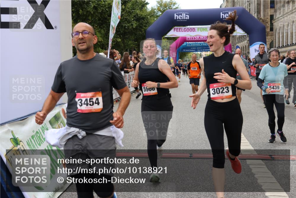 06.09.2026 - CURREX Alsterlauf Strokosch-Dieckow http://msf.ph/oto/10138921 06.09.2026 10:15:11 Ziel 2621, 2789, 2794, 2871, 2938, 3023, 3027, 3302, 3454, 4497, 5439, 5630, 5931, 5966, 6408, 8081 meine-sportfotos.de