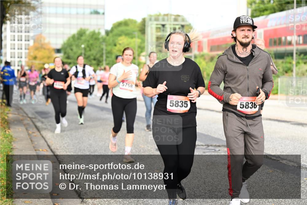 06.09.2026 - CURREX Alsterlauf Dr. Thomas Lammeyer http://msf.ph/oto/10138931 06.09.2026 10:05:36 Laufen 5758, 5835, 5836 meine-sportfotos.de